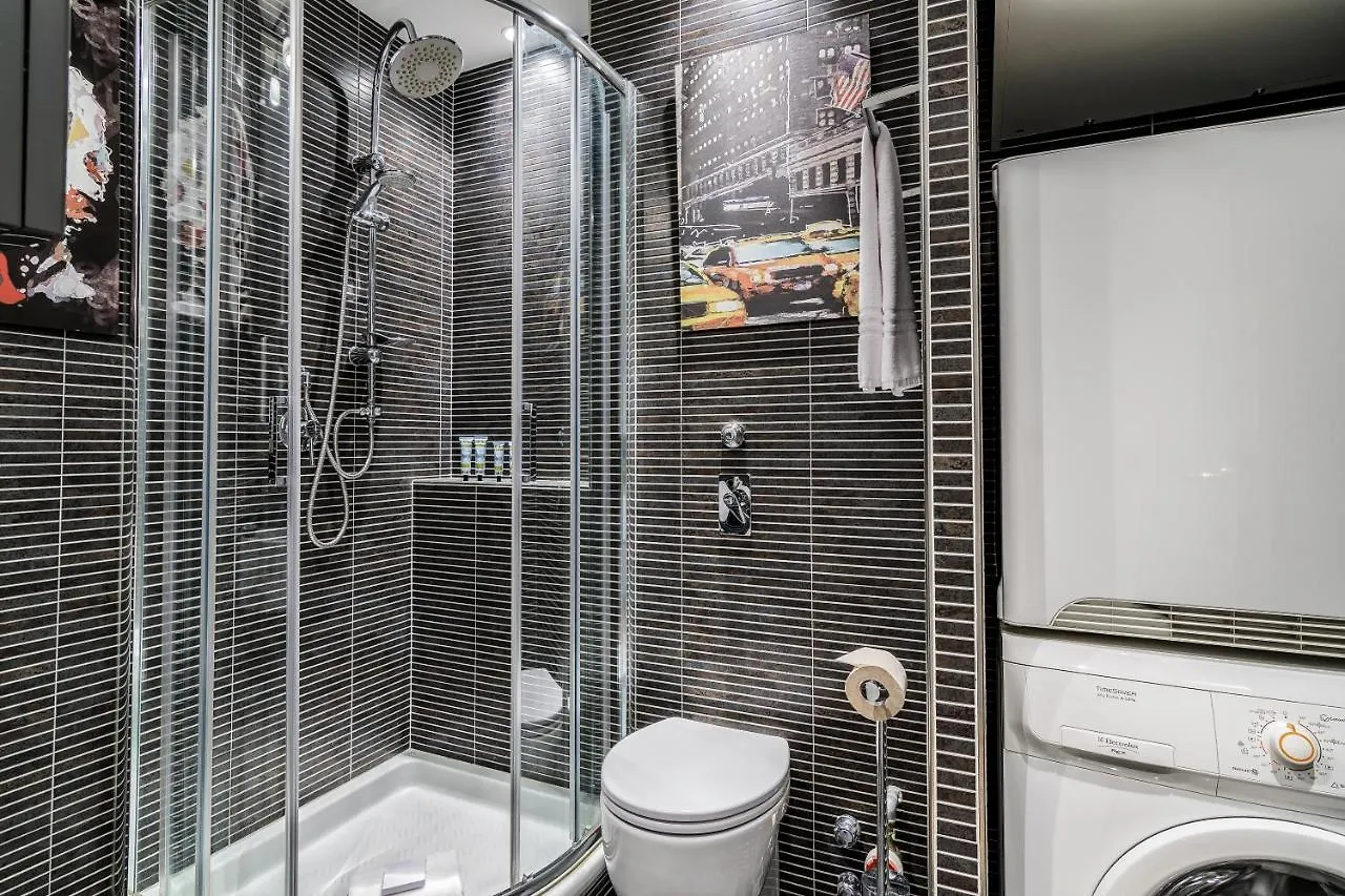Beplace Cenacolo Apartments Milan